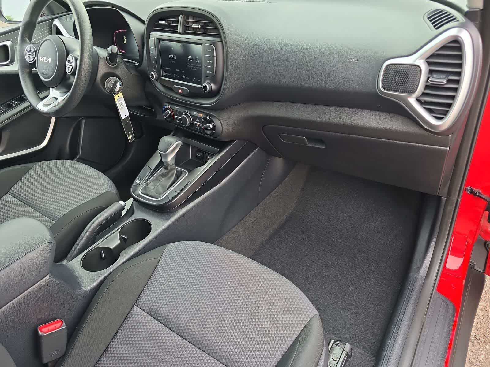 2024 Kia Soul LX