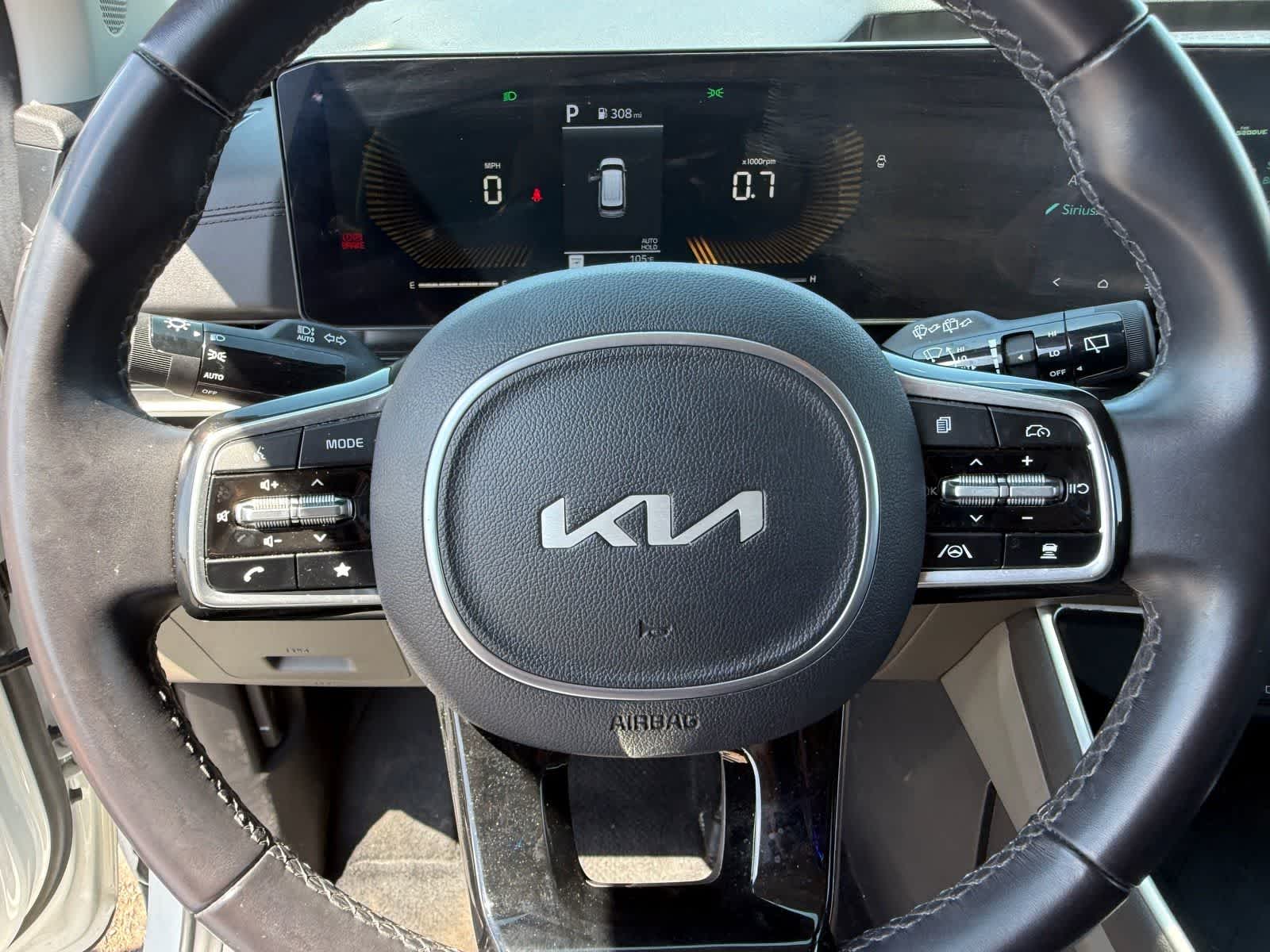 2025 Kia Carnival LXS