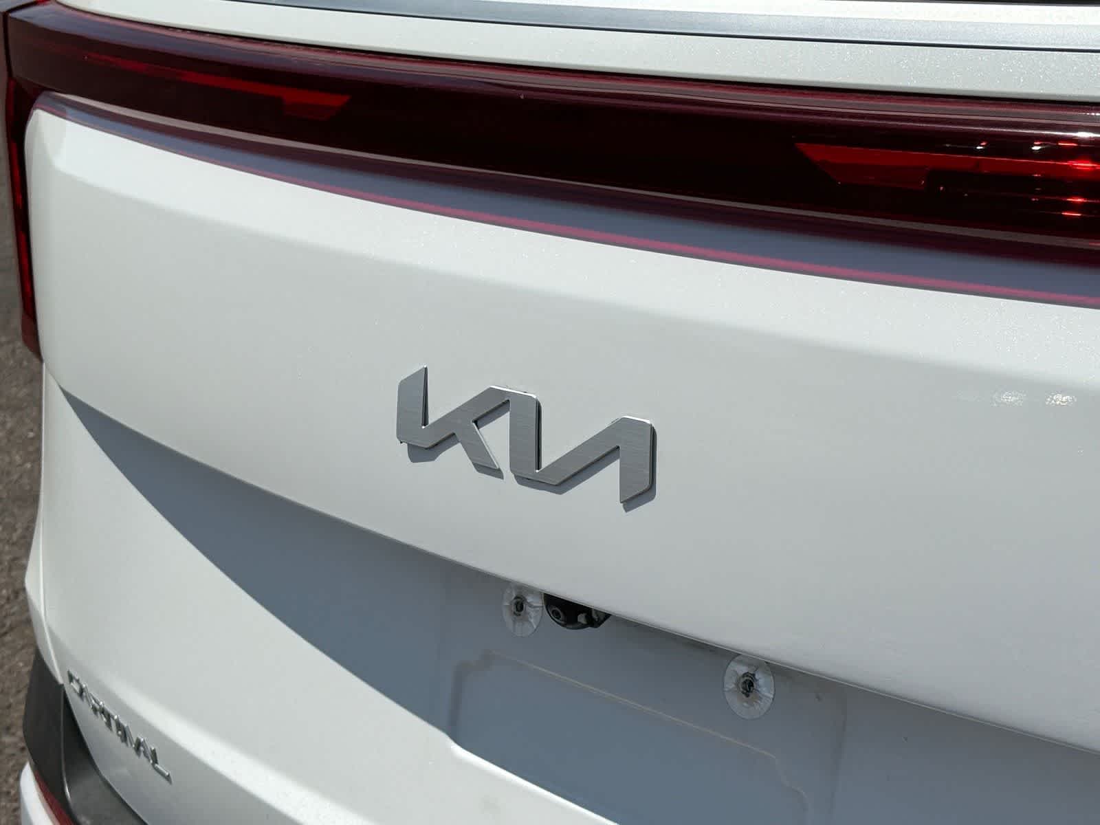 2025 Kia Carnival LXS