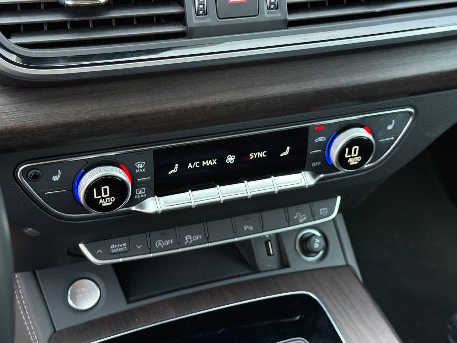 2024 Audi Q5 S line Premium Plus