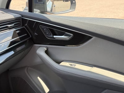 2024 Audi Q7 Premium Plus