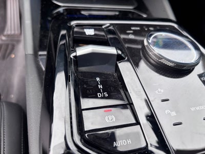 2025 BMW 530i 530i