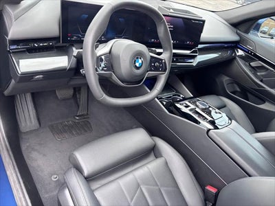 2025 BMW 530i 530i