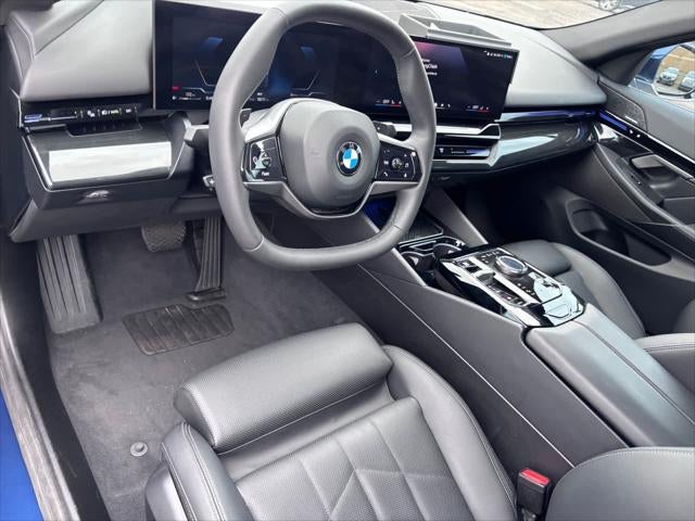 2025 BMW 530i 530i