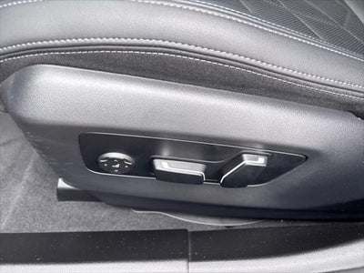 2025 BMW 530i 530i
