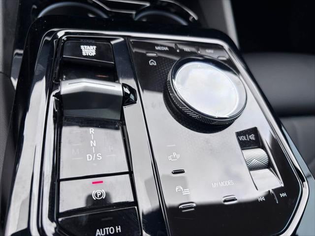 2025 BMW 530i 530i