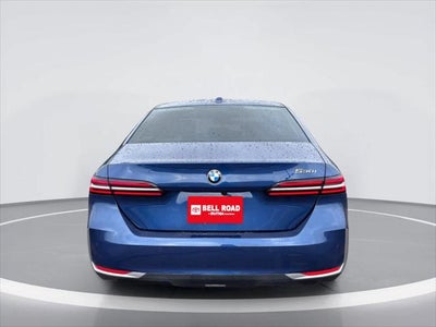 2025 BMW 530i 530i