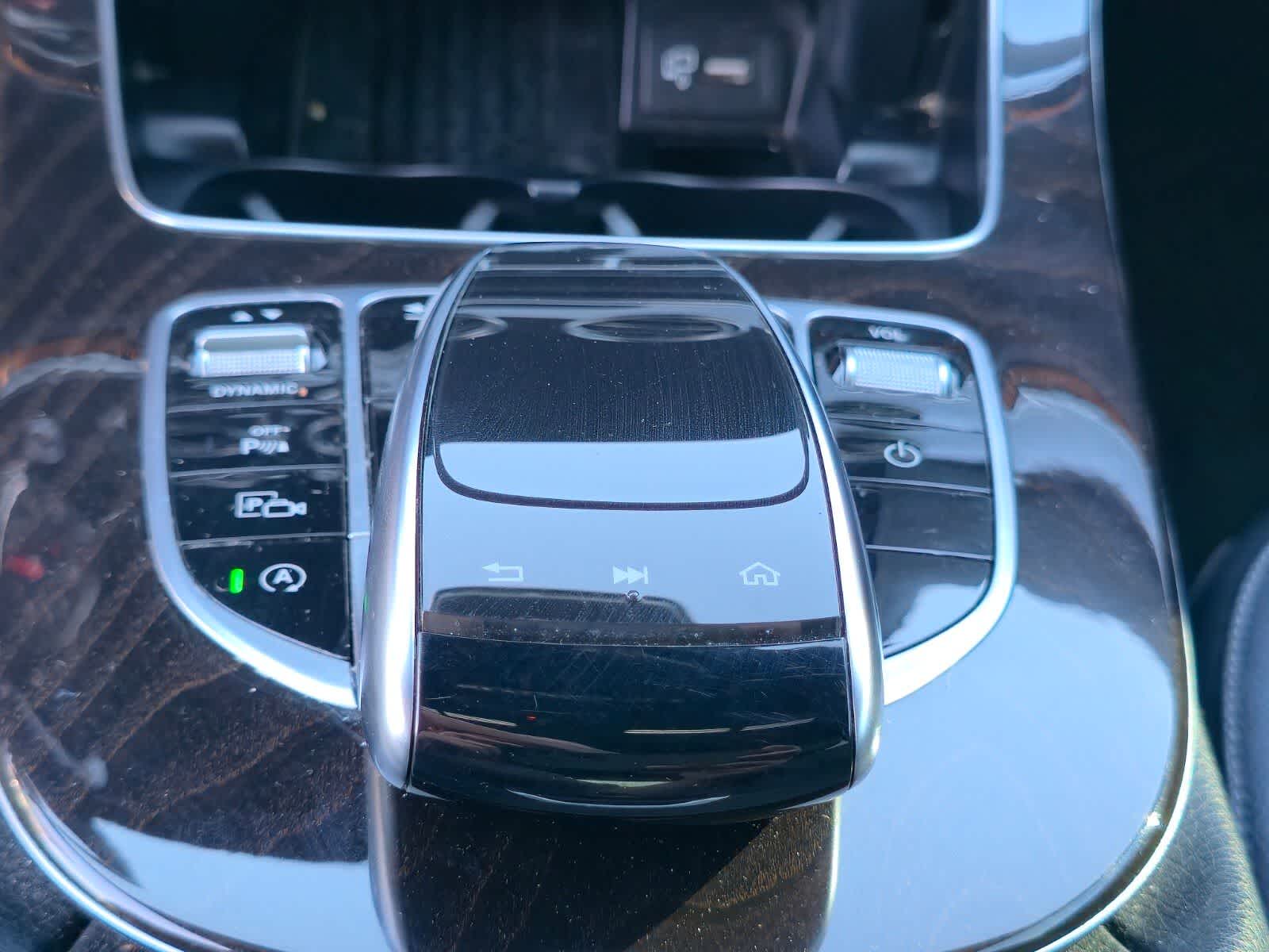 2019 Mercedes-Benz E 300 E 300