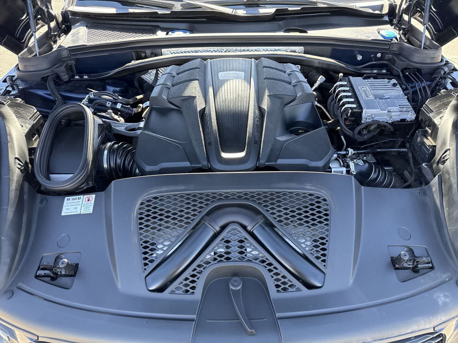 2021 Porsche Macan S