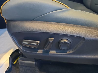 2026 Toyota Tacoma i-FORCE MAX Tacoma Trailhunter