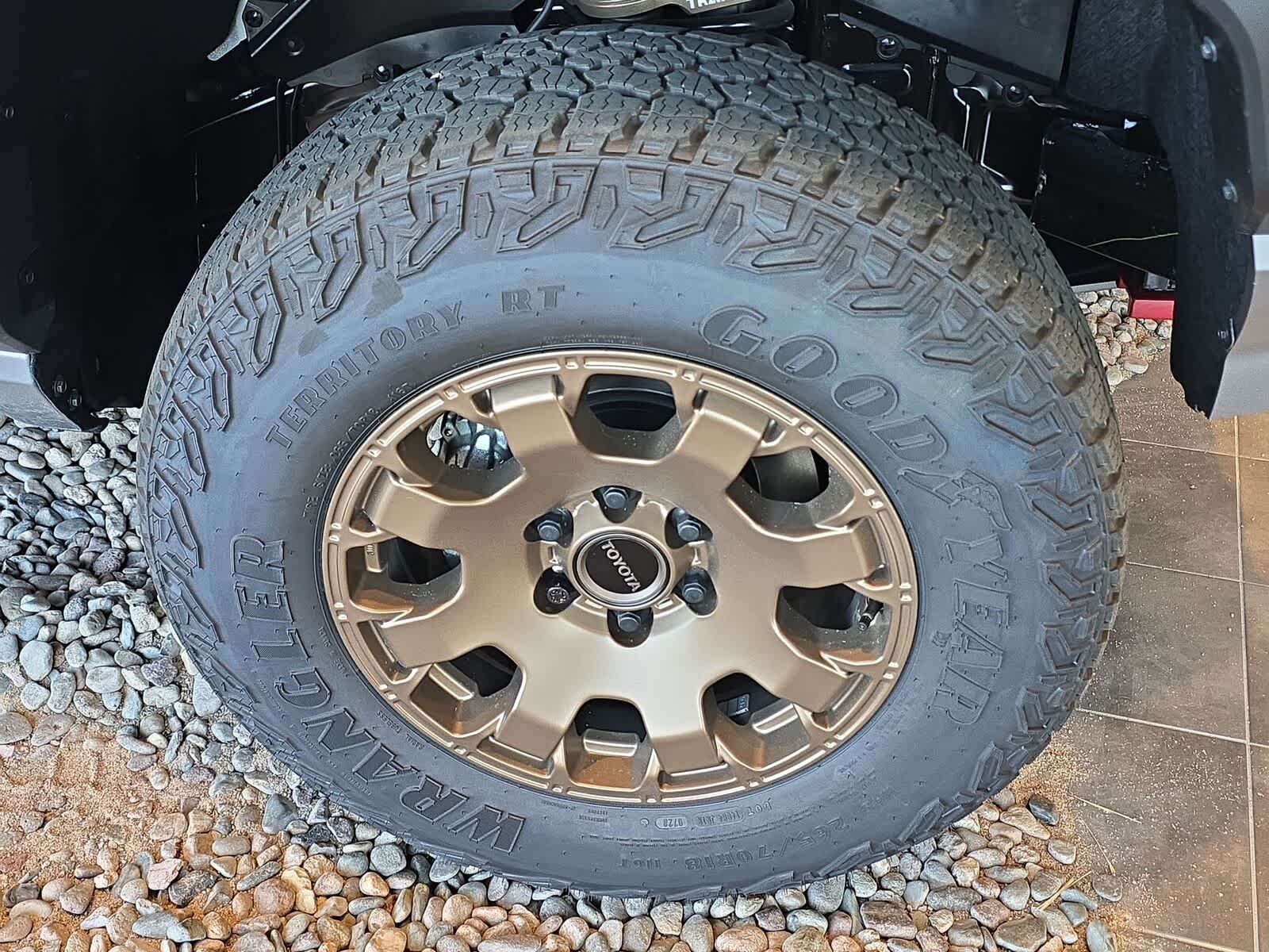 2026 Toyota Tacoma i-FORCE MAX Tacoma Trailhunter