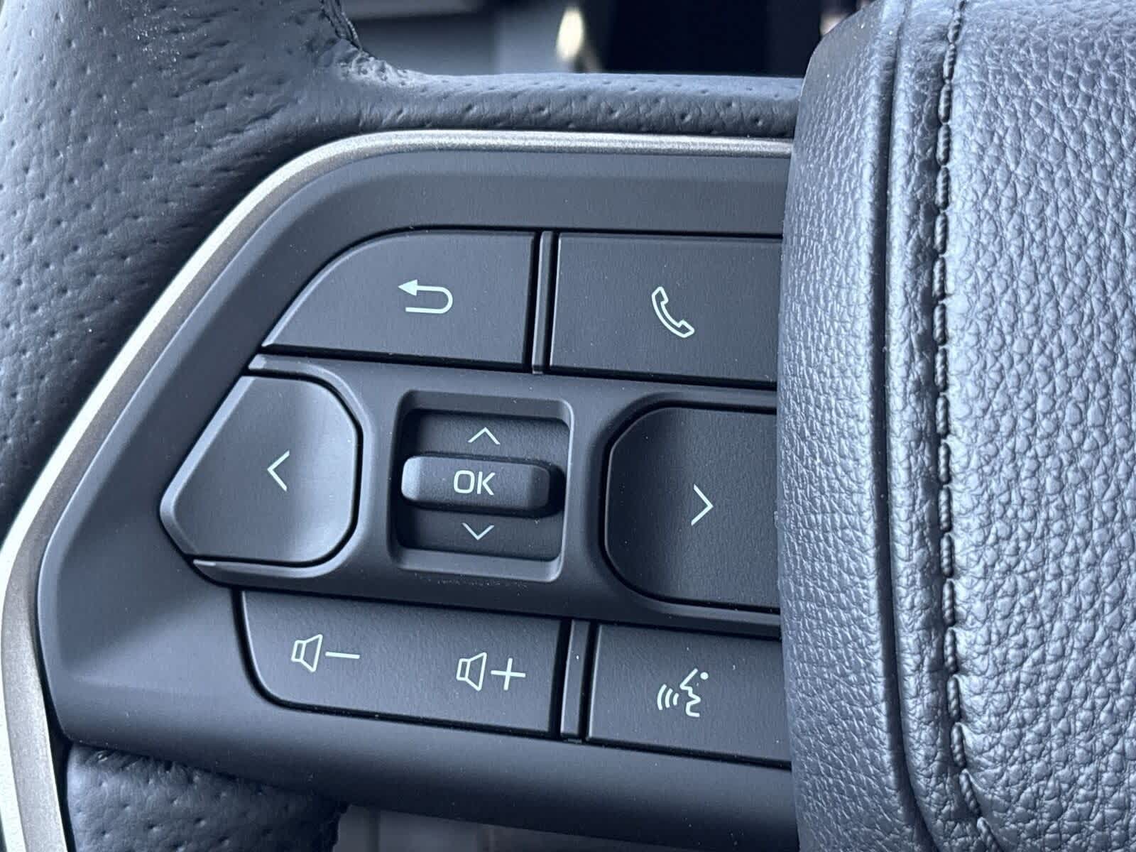 2025 Toyota Tacoma i-FORCE MAX Tacoma Limited