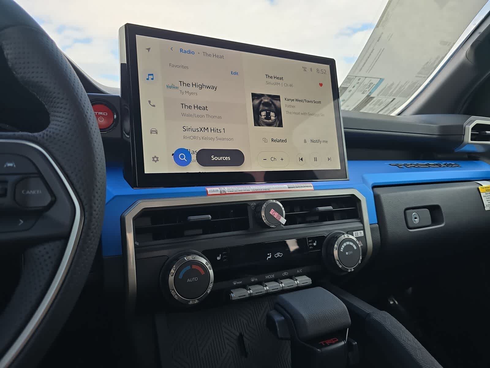 2026 Toyota Tacoma i-FORCE MAX Tacoma TRD Off-Road