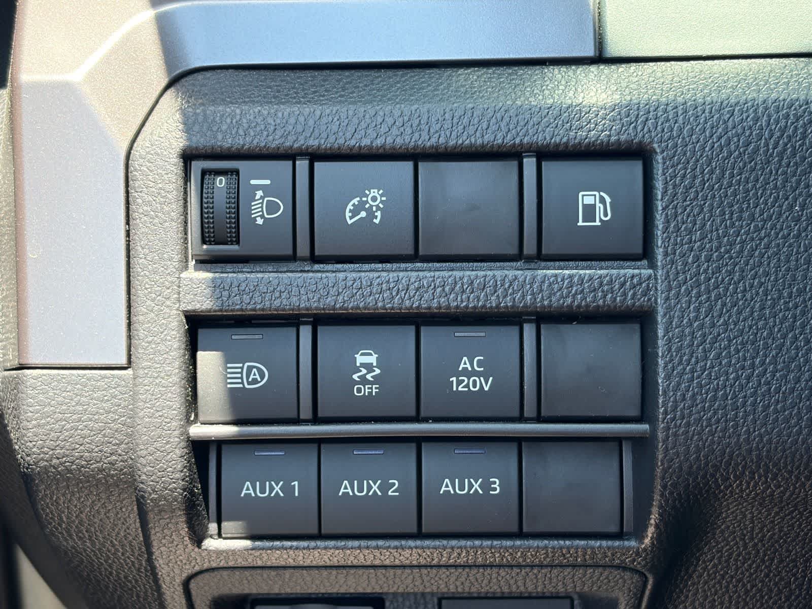 2026 Toyota Tacoma i-FORCE MAX Tacoma TRD Sport