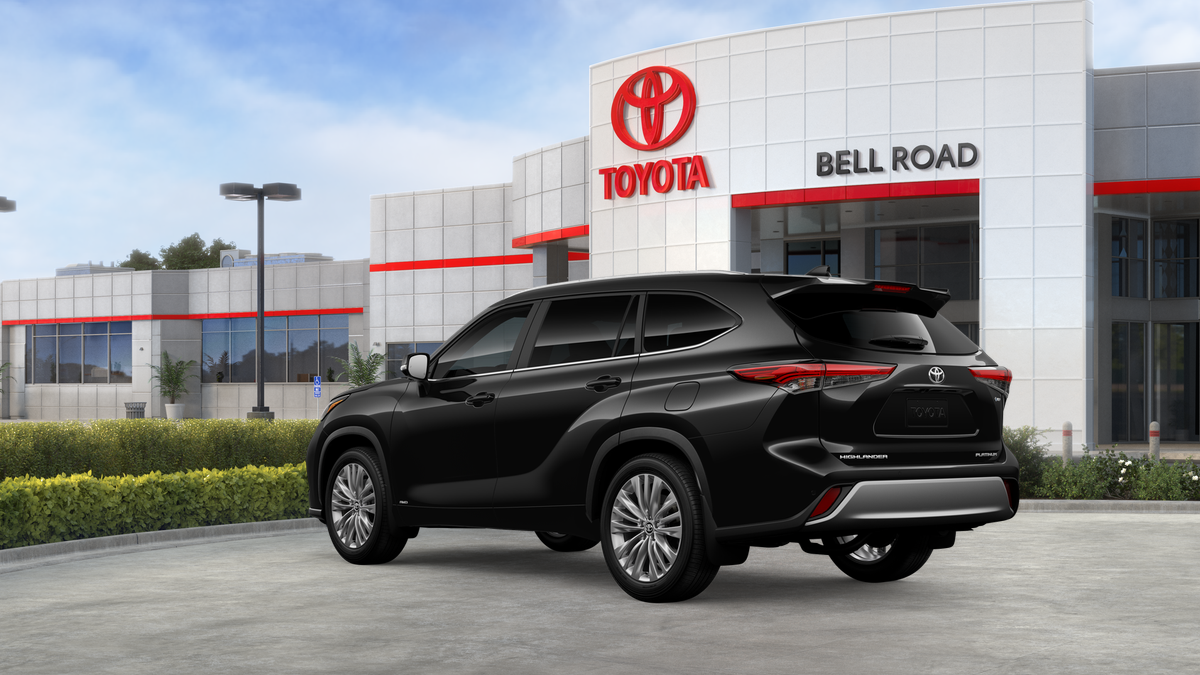 2026 Toyota Highlander Hybrid Platinum
