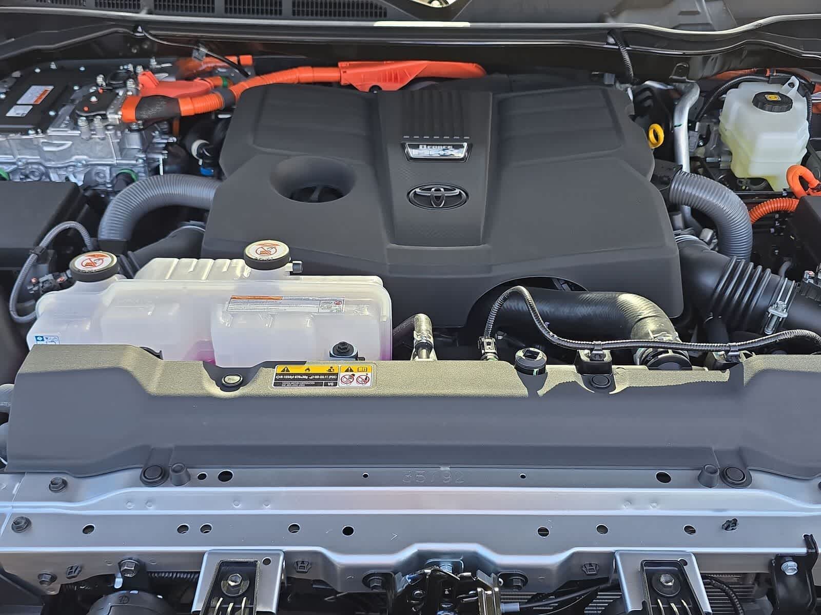 2026 Toyota Tundra i-FORCE MAX Tundra Platinum