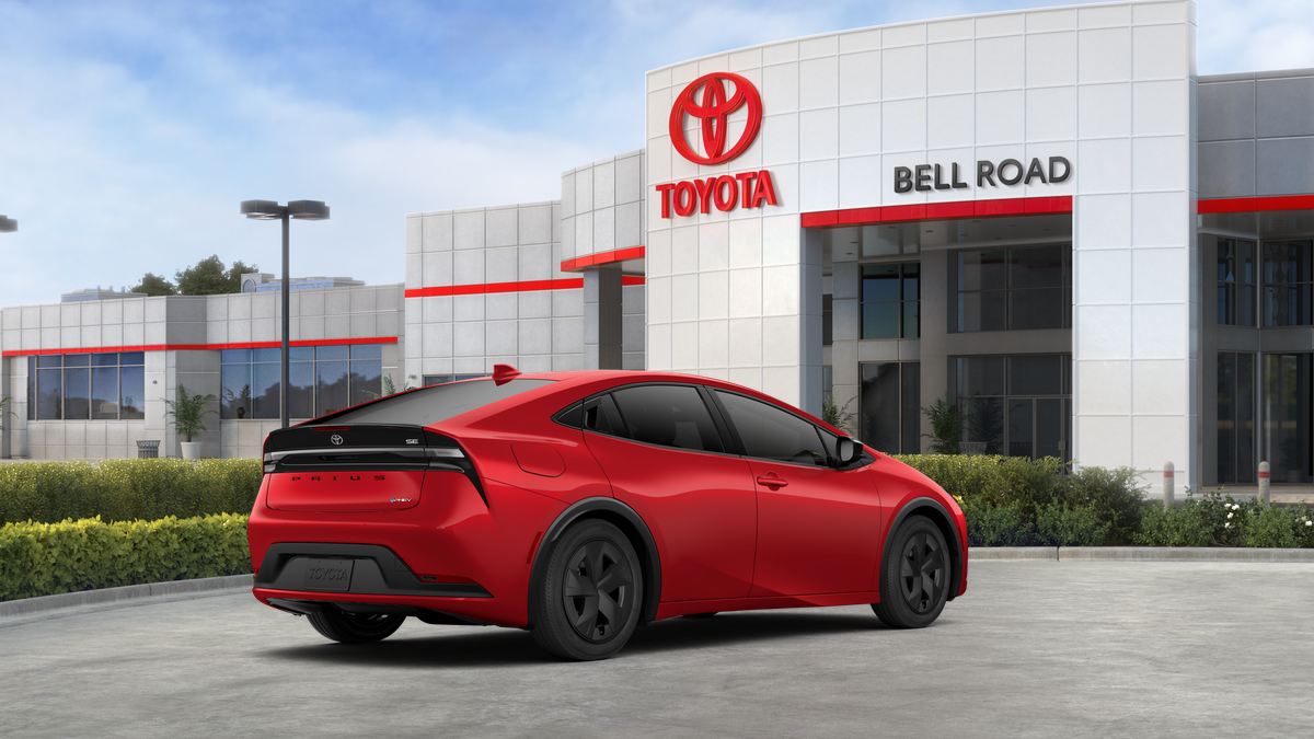 2027 Toyota Prius Plug-in Hybrid SE