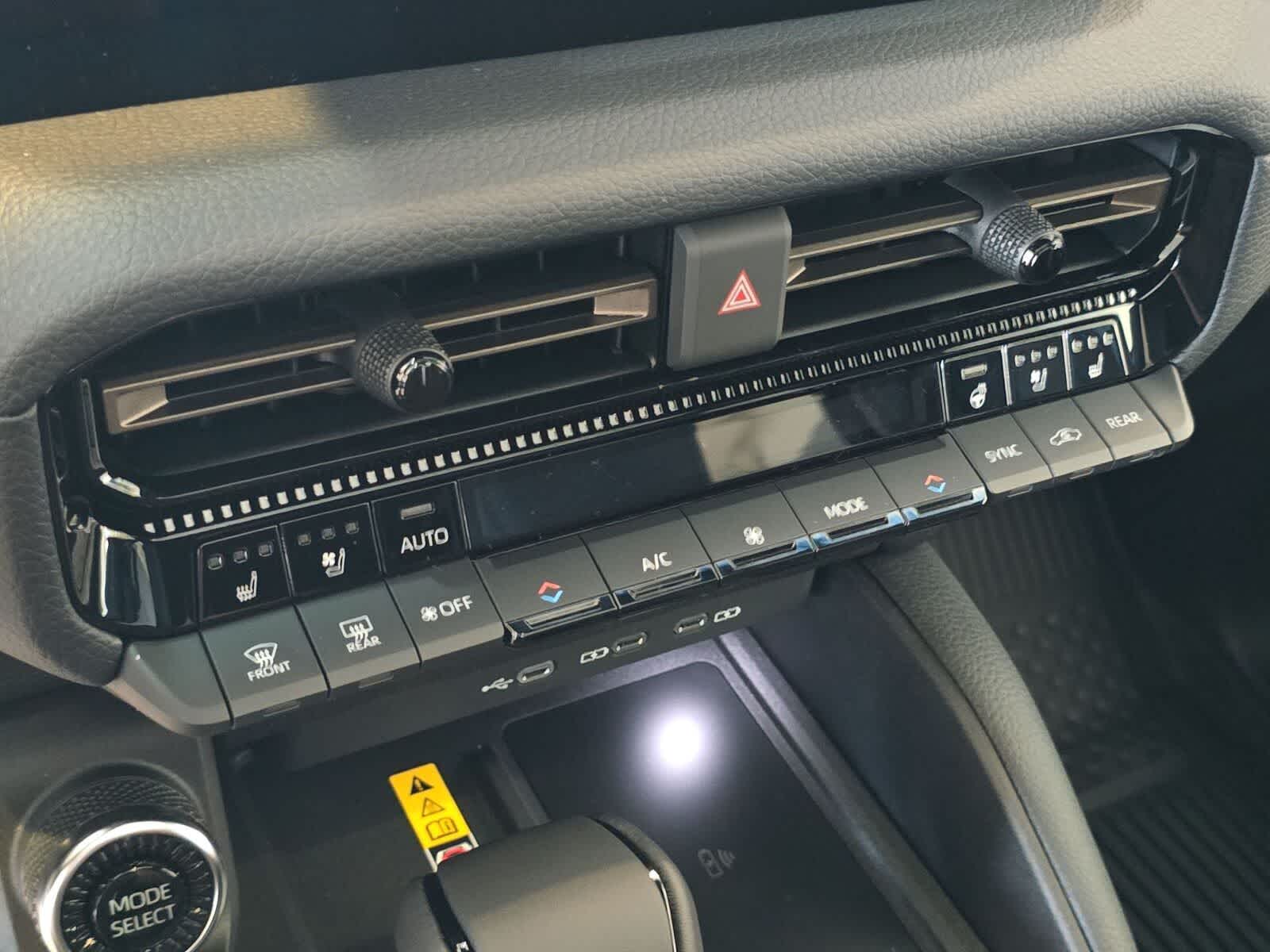 2026 Toyota Land Cruiser 4WD (Natl)