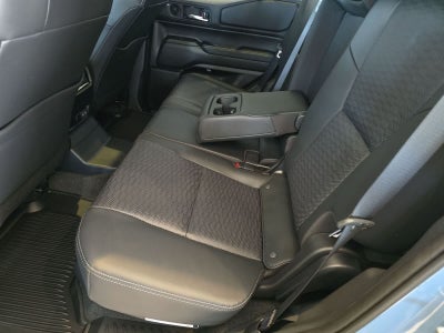 2026 Toyota Land Cruiser 4WD (Natl)