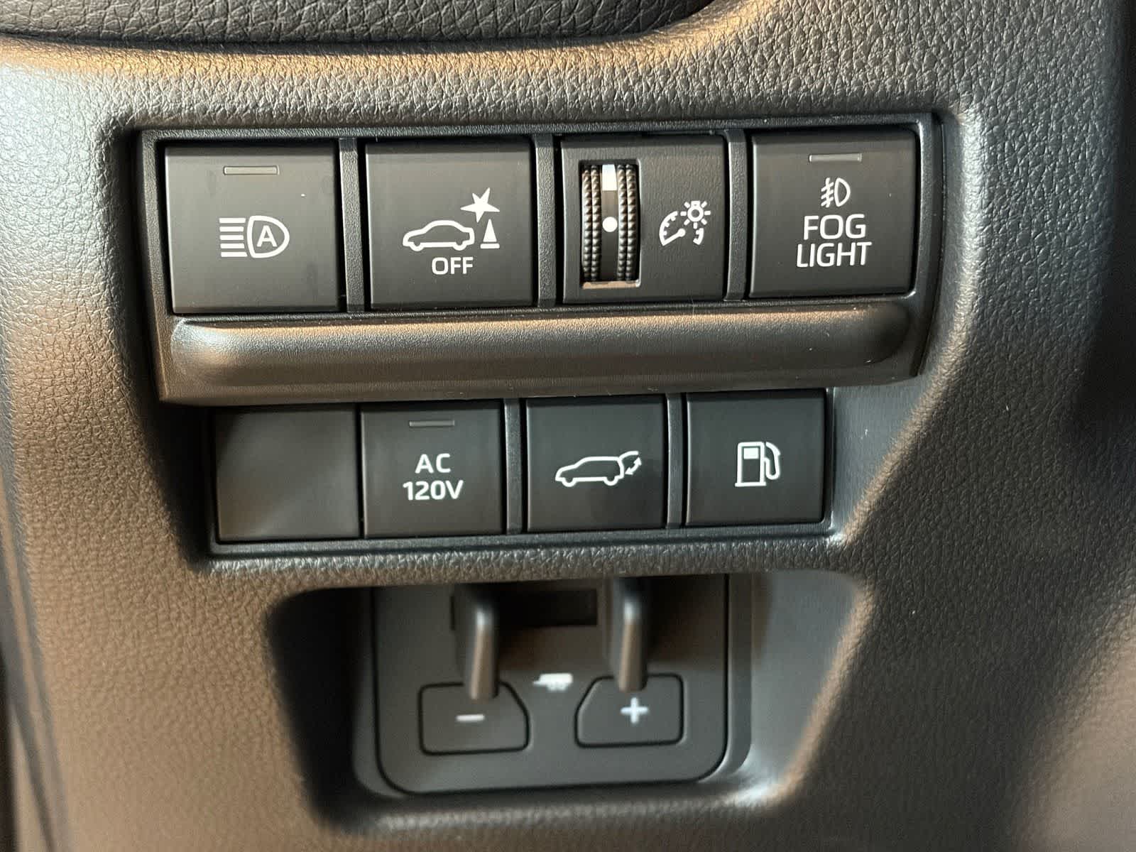 2027 Toyota Land Cruiser 4WD (Natl)