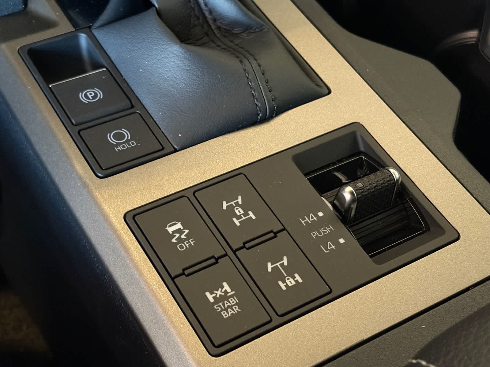 2027 Toyota Land Cruiser 4WD (Natl)