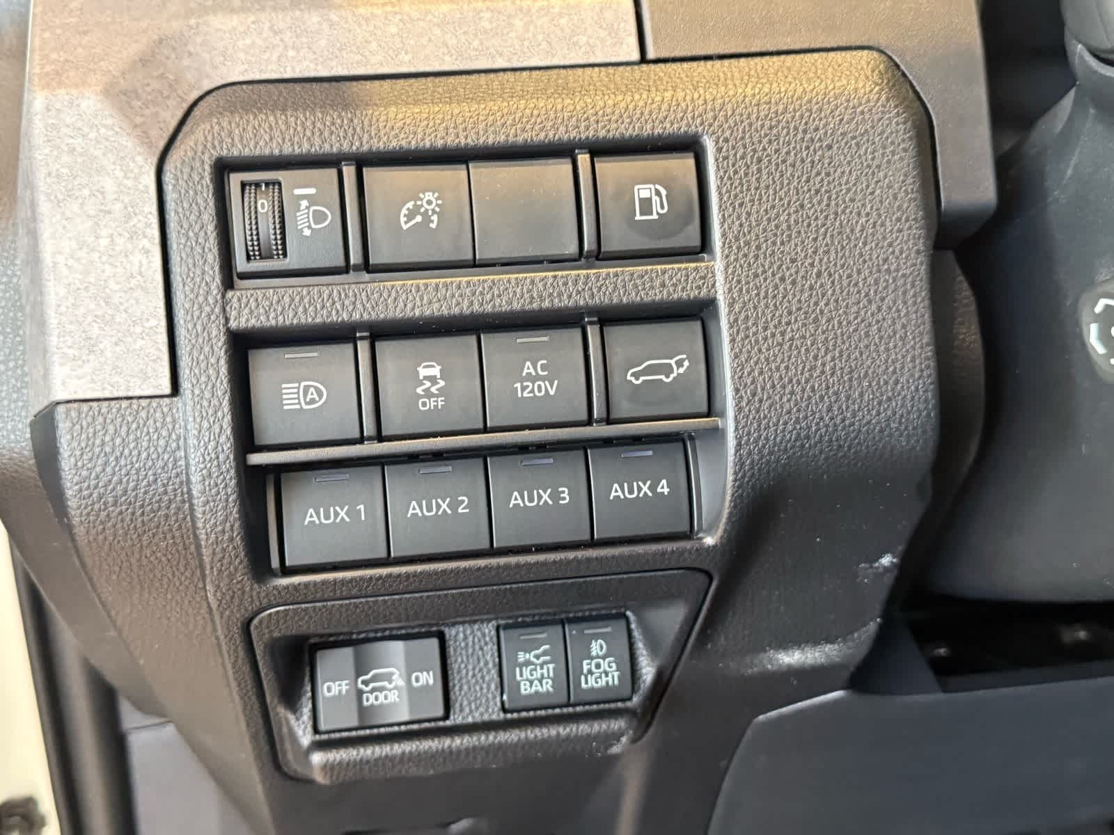 2026 Toyota 4Runner i-FORCE MAX 4Runner Trailhunter