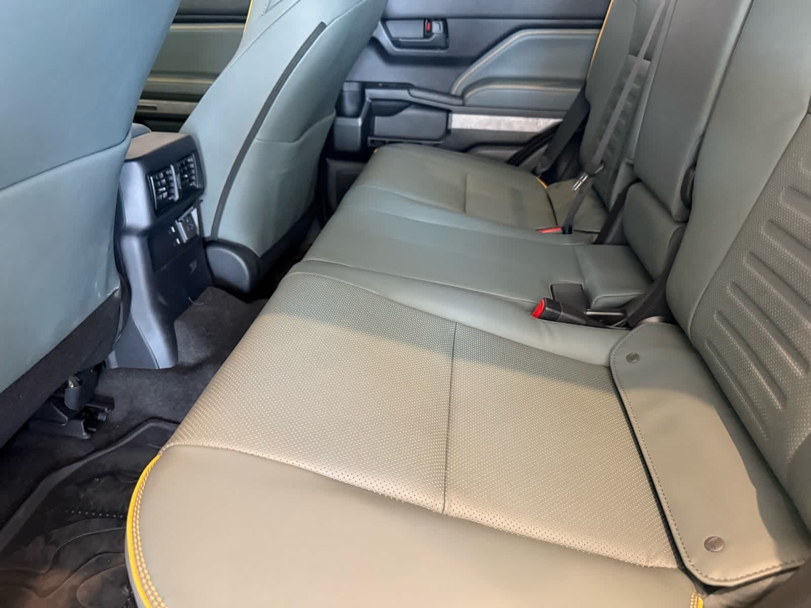 2026 Toyota 4Runner i-FORCE MAX 4Runner Trailhunter