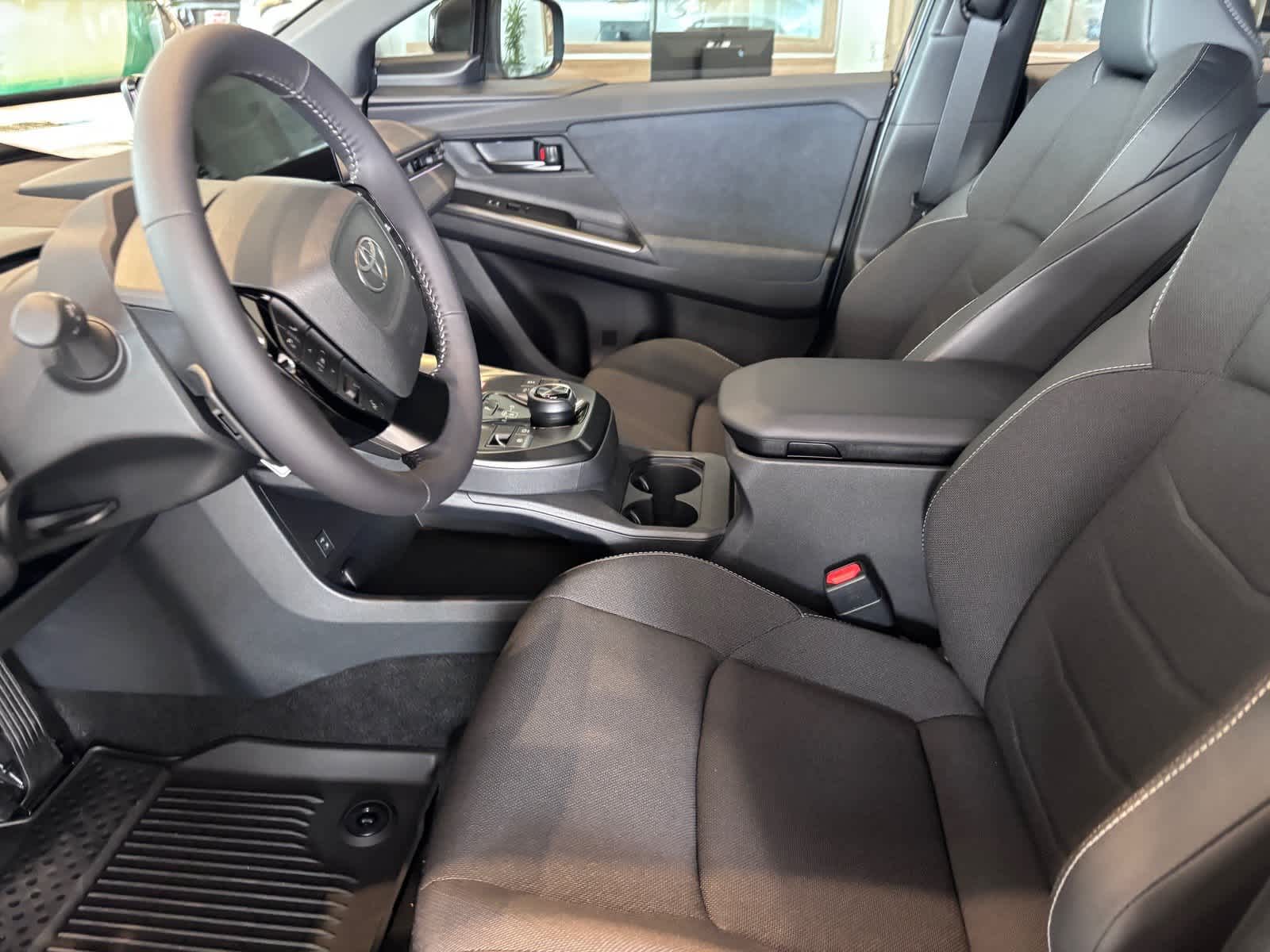 2026 Toyota C-HR SE