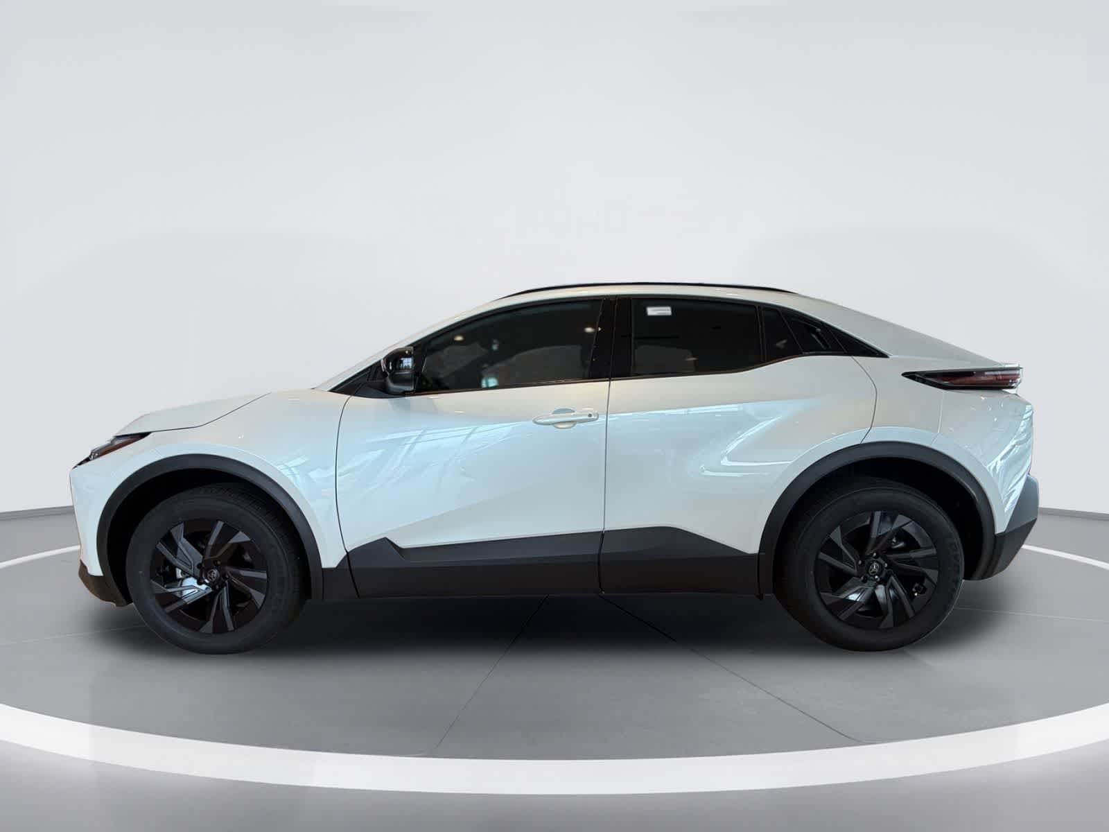 2026 Toyota C-HR SE
