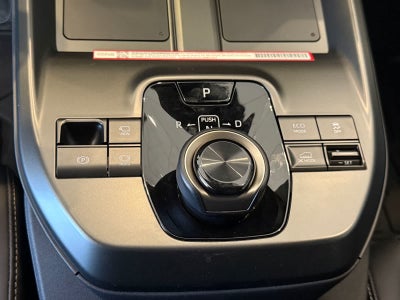 2026 Toyota bZ Woodland AWD (Natl)