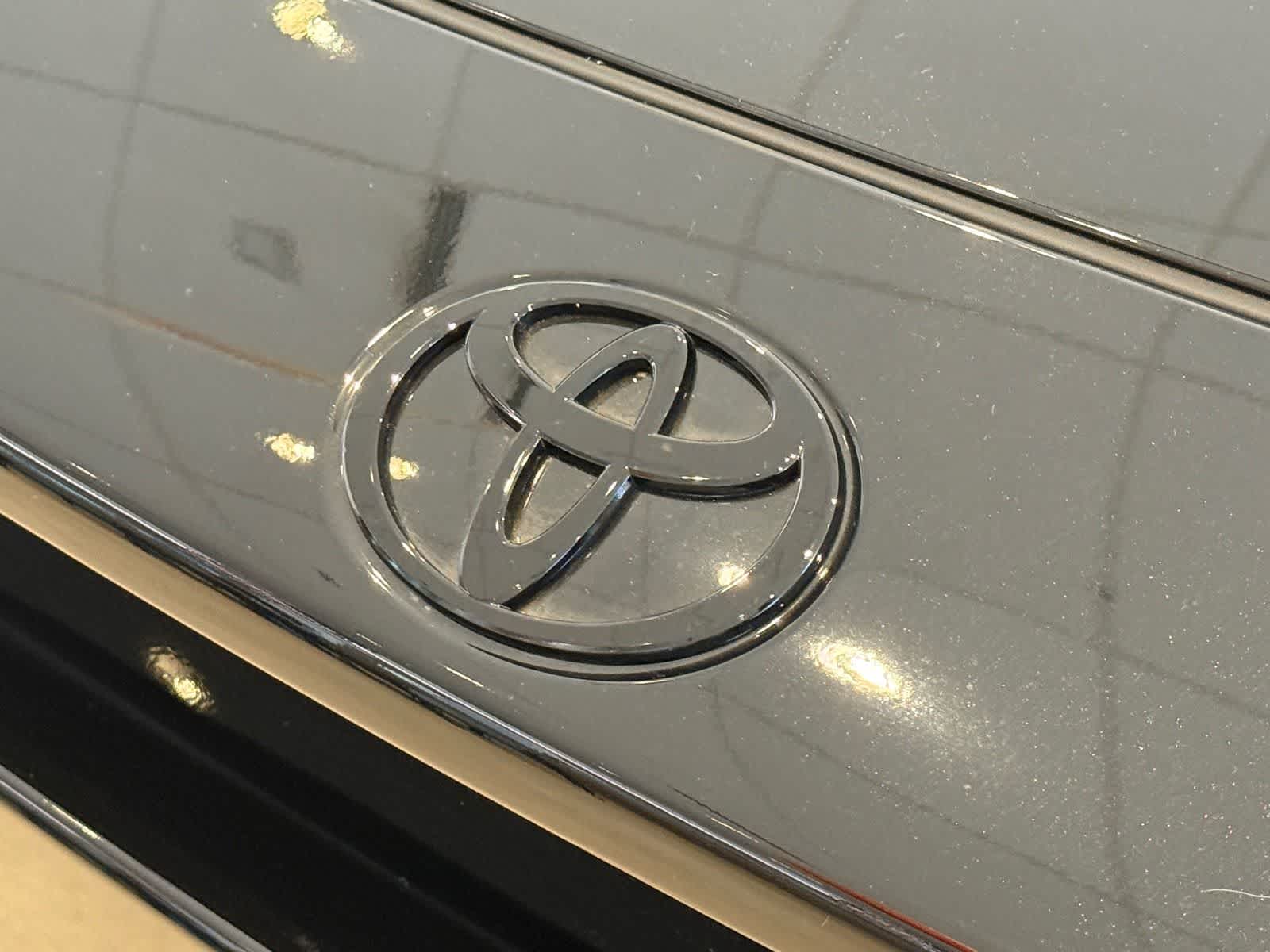 2026 Toyota bZ Woodland AWD (Natl)