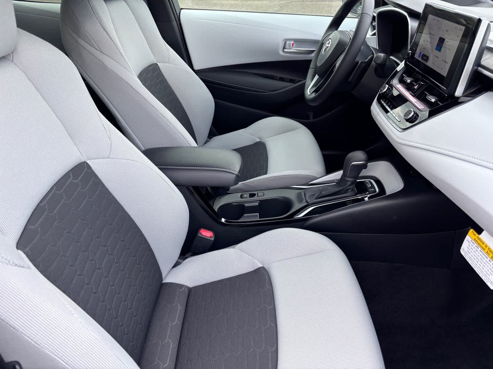 2027 Toyota Corolla Hatchback SE