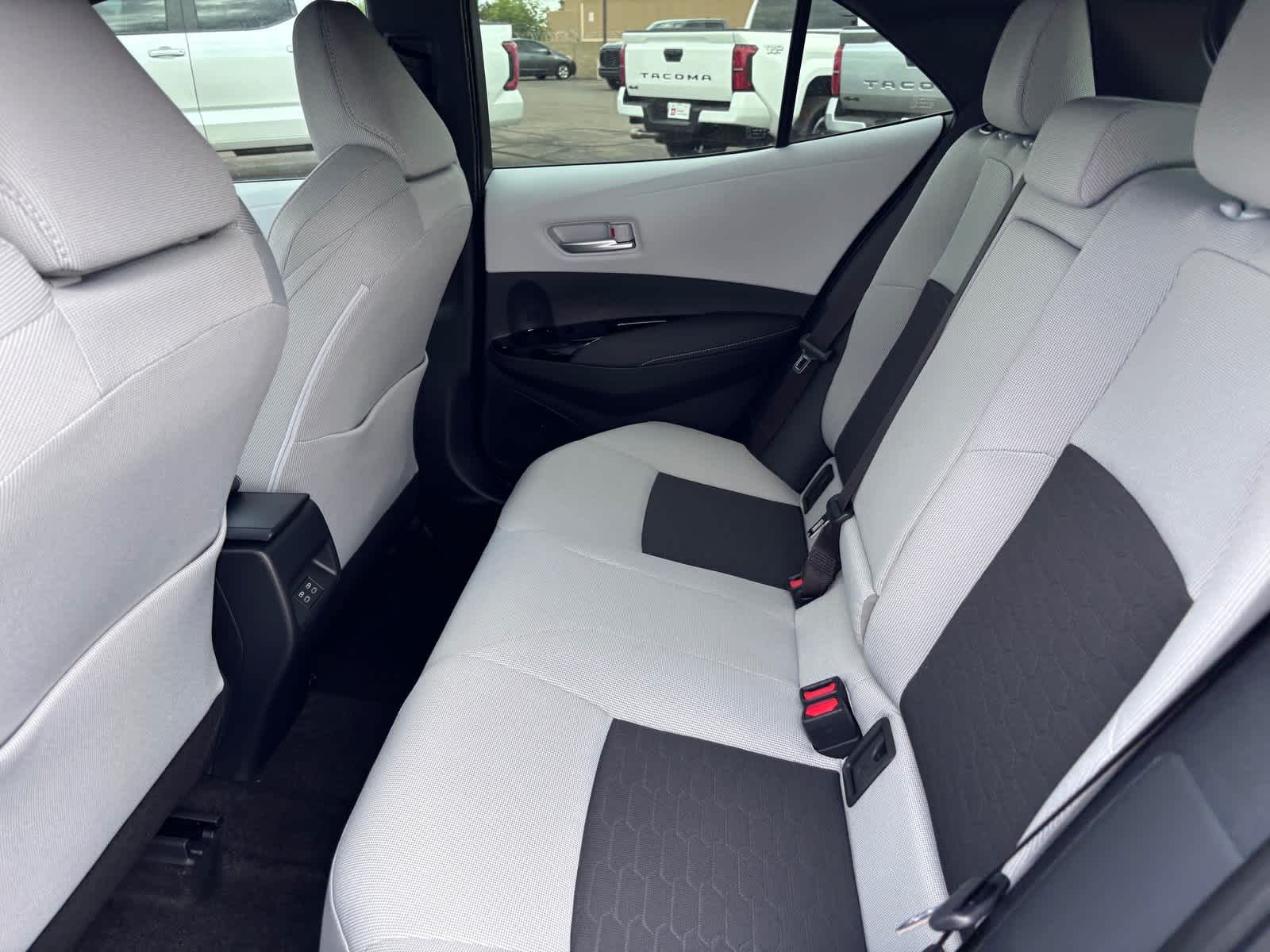 2027 Toyota Corolla Hatchback SE