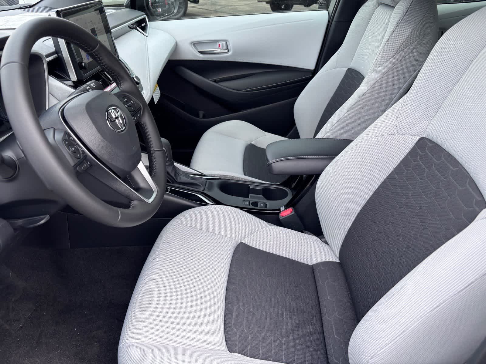 2027 Toyota Corolla Hatchback SE