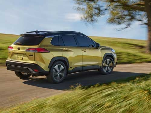 2024 Toyota Corolla Cross Hybrid driving