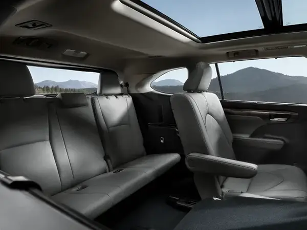 2025 Toyota Highlander interior seats