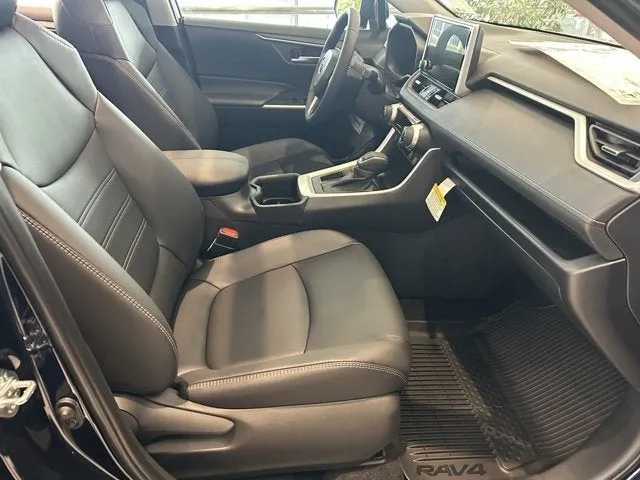 2025 Toyota RAV4 front seats