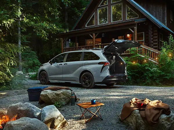 2025 Toyota Sienna exterior